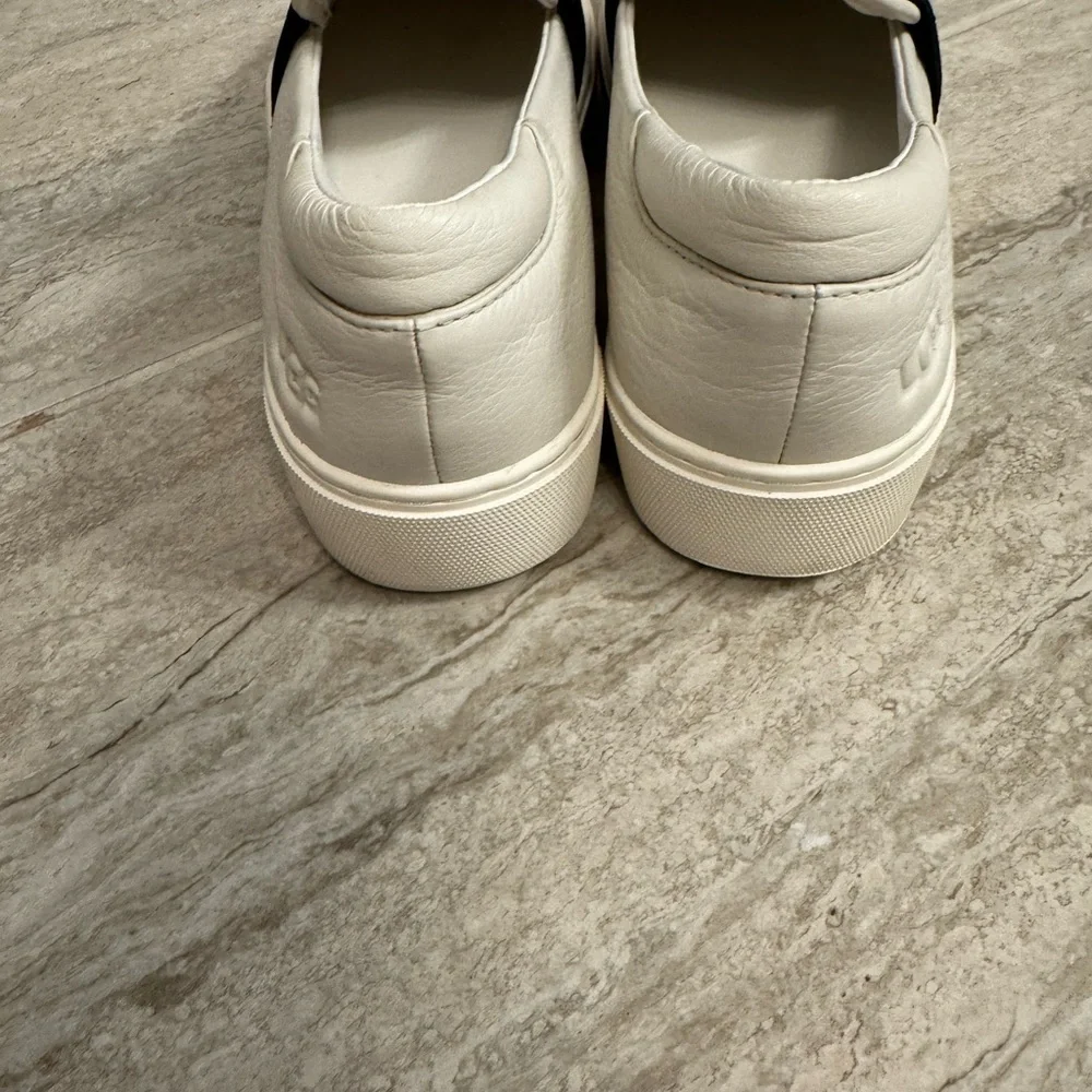 Women's UGG Chayze Platform Leather Slide Sneakers . Size 8